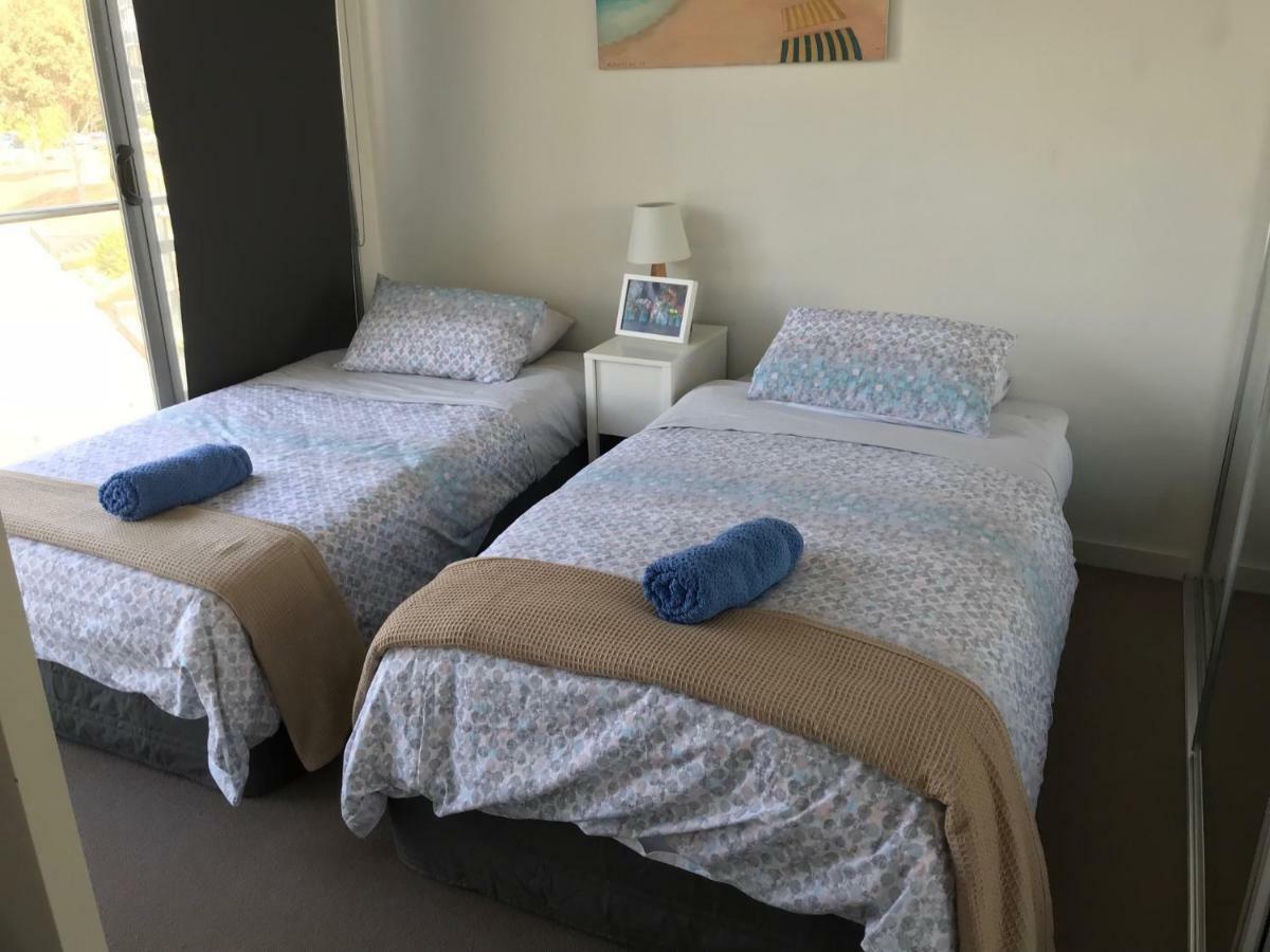 Marina View Apartment On The Maribyrnong River, Melbourne Εξωτερικό φωτογραφία